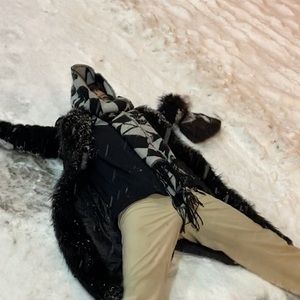 Meet your Posher, Lis